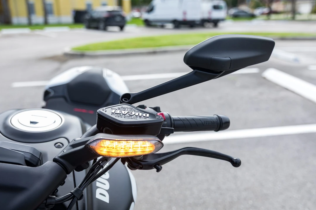 2026 Ducati Diavel - Image 16 of 31