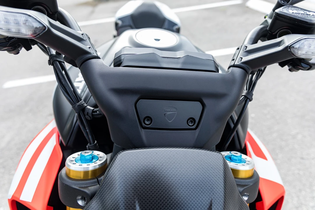 2026 Ducati Diavel - Image 17 of 31