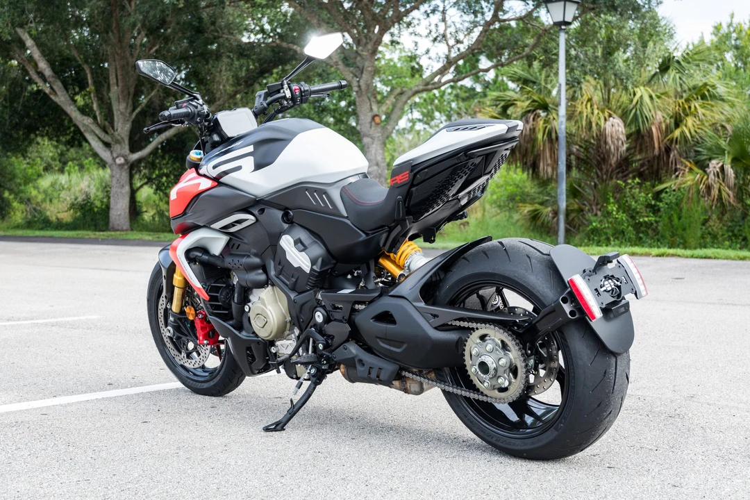 2026 Ducati Diavel - Image 6 of 31