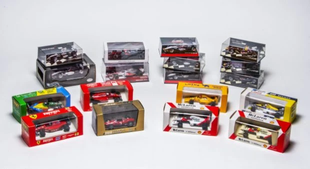 Parts & Memorabilia Scale Models - Image 3 of 3