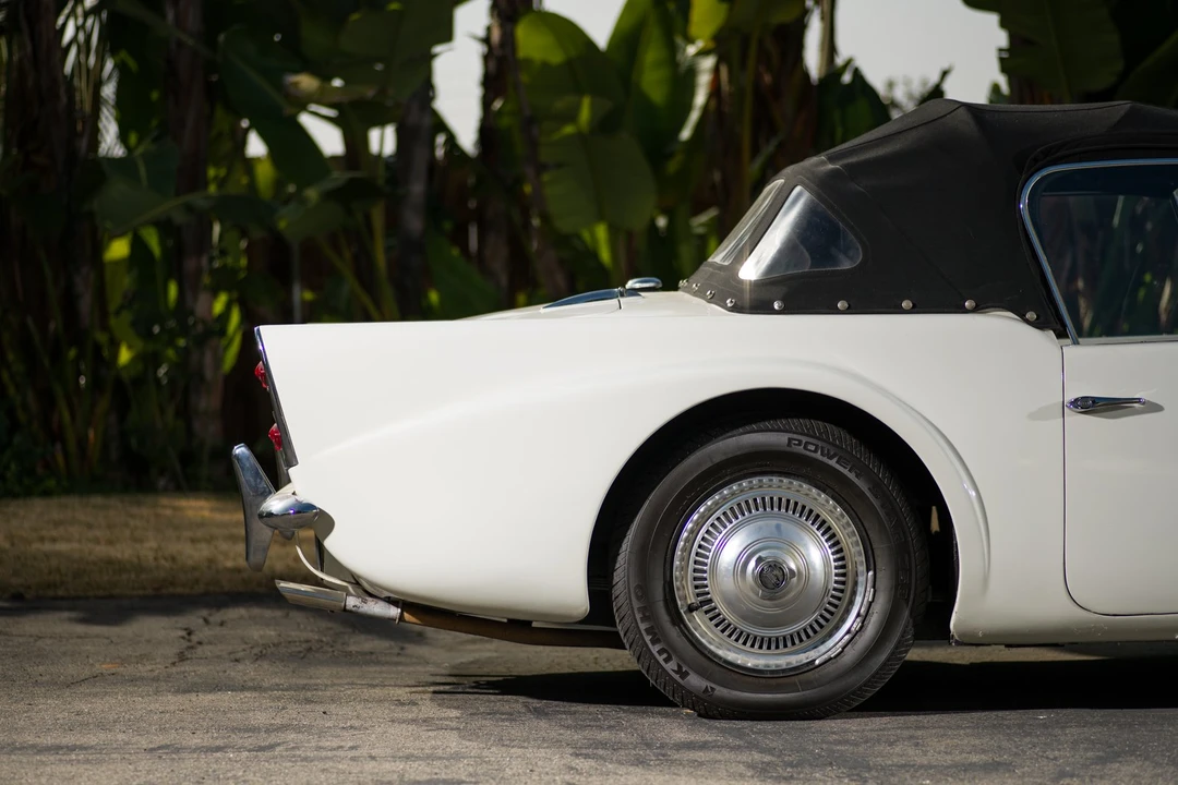 1962 Daimler SP250 - Image 9 of 31