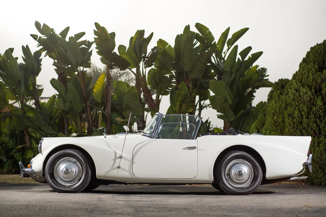 1962 Daimler SP250 - Image 2 of 31
