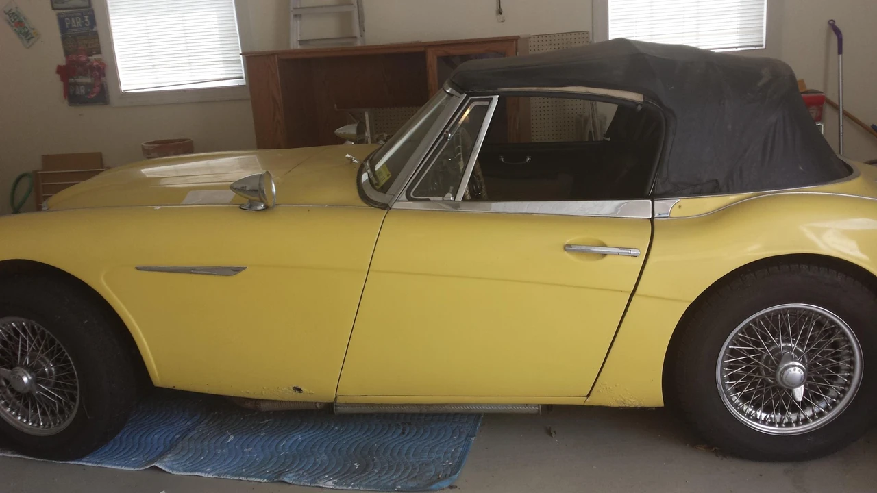 1963 Austin-Healey 3000 Mark II - Image 30 of 31