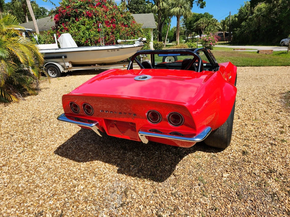 Chevrolet Corvette C3 - Image 14 of 31