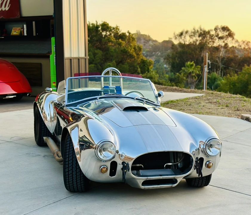Shelby Cobra Replica - Image 3 of 31