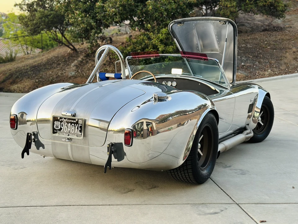 Shelby Cobra Replica - Image 30 of 31