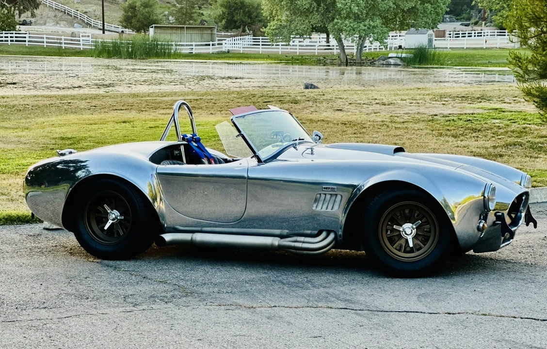 Shelby Cobra Replica - Image 21 of 31