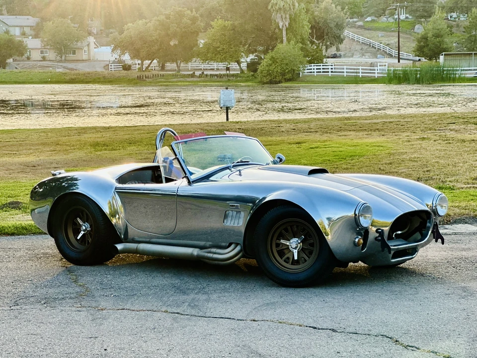 Shelby Cobra Replica - Image 22 of 31