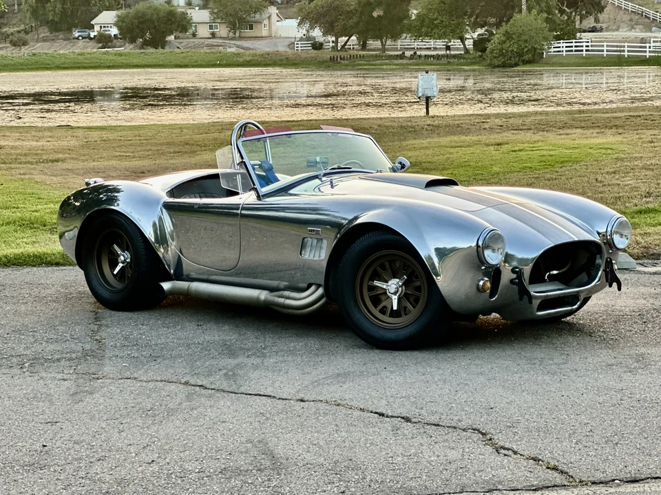 Shelby Cobra Replica - Image 23 of 31