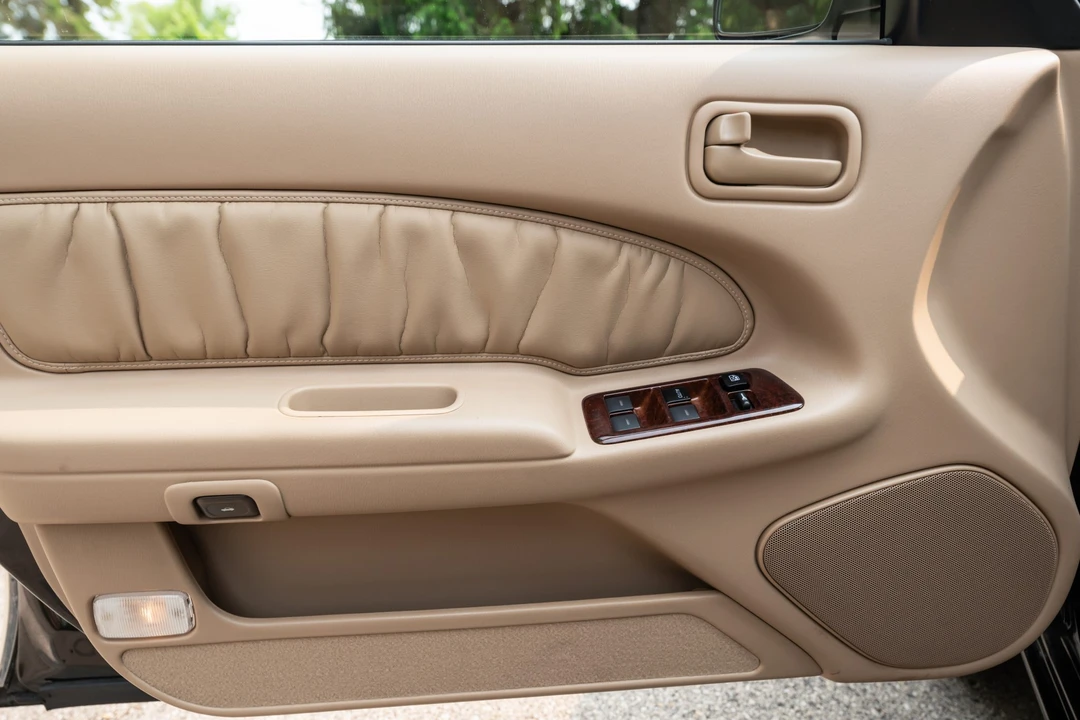 1996 Nissan Maxima 4th Gen - Image 29 of 31