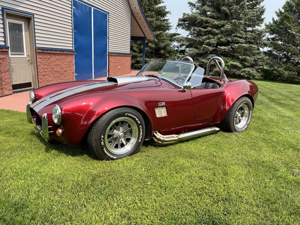 Shelby Cobra Replica - Image 7 of 31