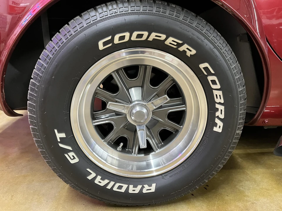 Shelby Cobra Replica - Image 18 of 31