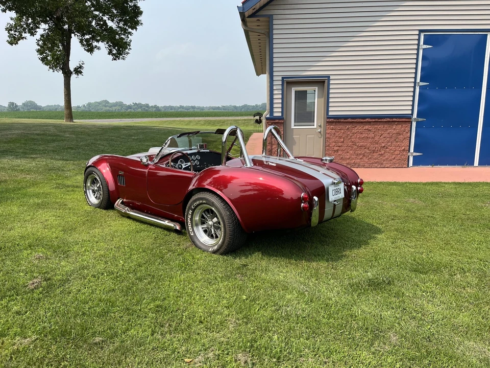 Shelby Cobra Replica - Image 11 of 31