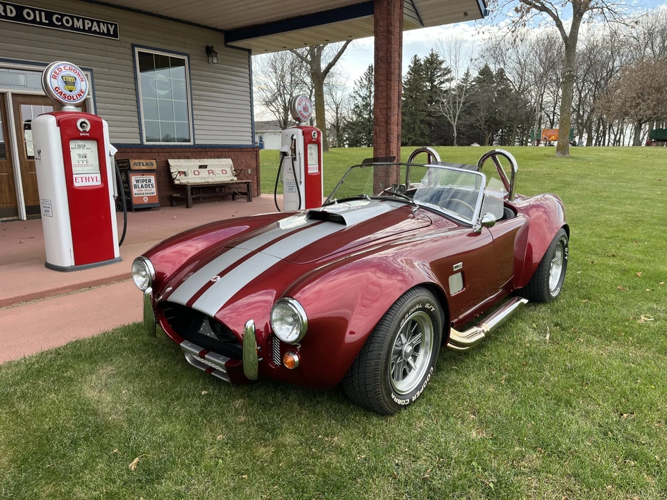 Shelby Cobra Replica - Image 6 of 31