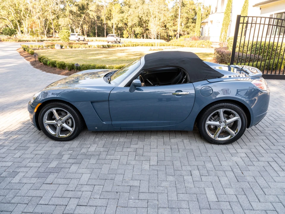 2007 Saturn Sky - Image 15 of 31