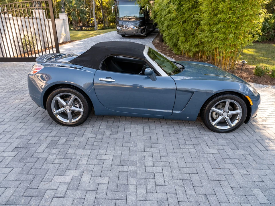 2007 Saturn Sky - Image 20 of 31