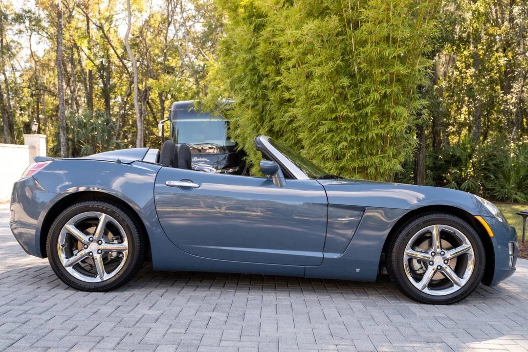 2007 Saturn Sky - Image 9 of 31