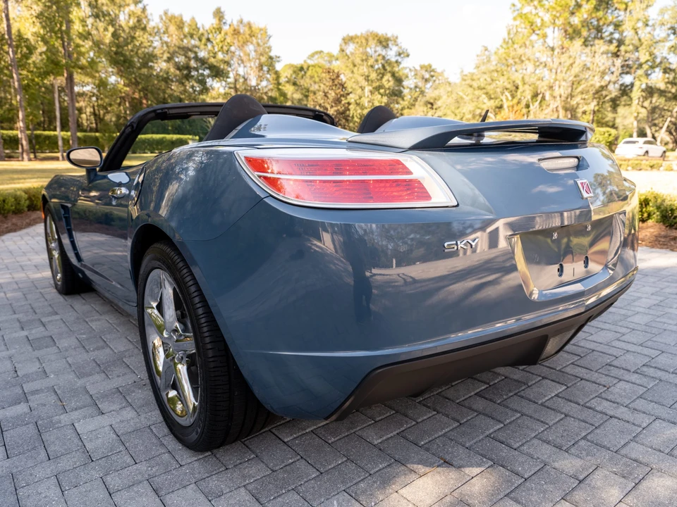 2007 Saturn Sky - Image 5 of 31