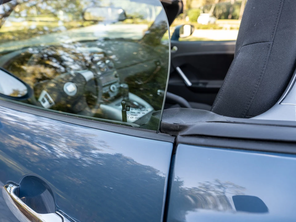 2007 Saturn Sky - Image 30 of 31