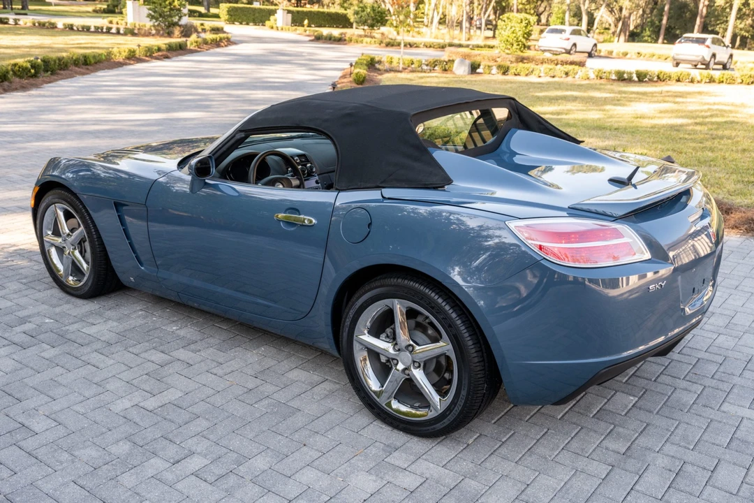 2007 Saturn Sky - Image 16 of 31