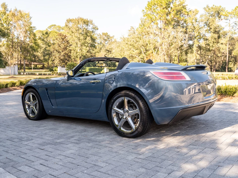 2007 Saturn Sky - Image 4 of 31
