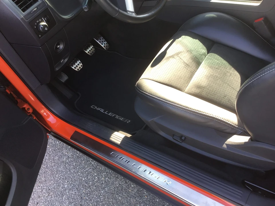 2009 Dodge Challenger SRT8 & 392 3rd Gen - Image 18 of 31