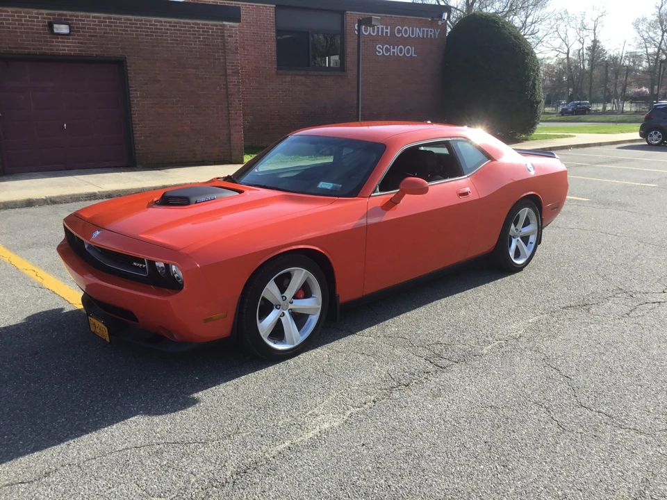 2009 Dodge Challenger SRT8 & 392 3rd Gen - Image 9 of 31