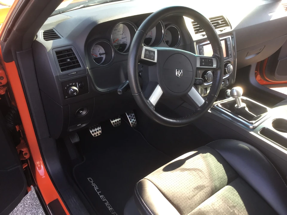 2009 Dodge Challenger SRT8 & 392 3rd Gen - Image 23 of 31
