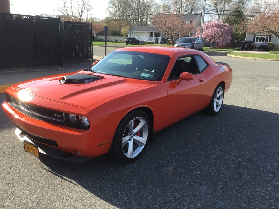 2009 Dodge Challenger SRT8 & 392 3rd Gen - Image 10 of 31
