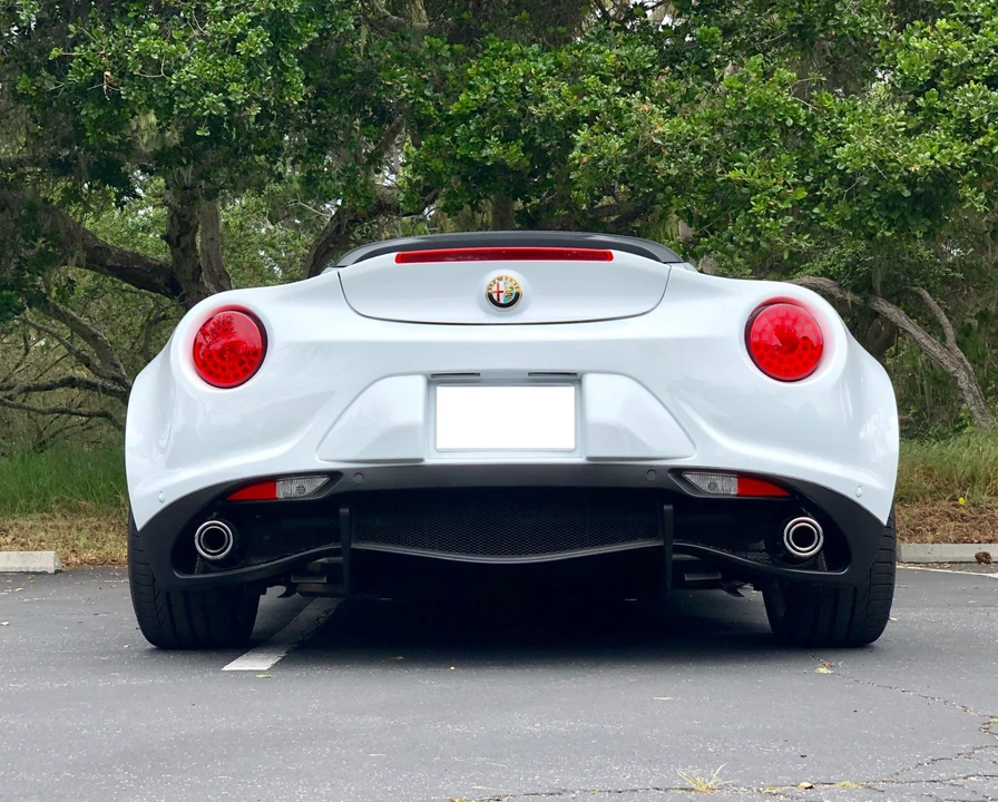 2015 Alfa Romeo 4C Spider - Image 19 of 31
