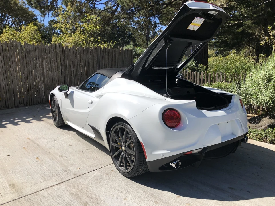 2015 Alfa Romeo 4C Spider - Image 24 of 31