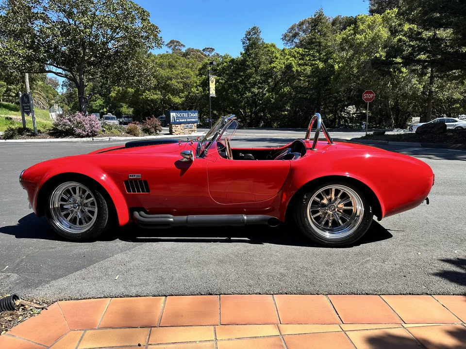 Shelby Cobra Replica - Image 8 of 31