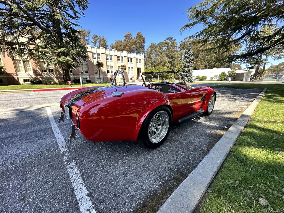Shelby Cobra Replica - Image 16 of 31