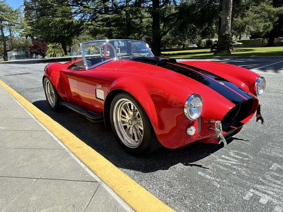 Shelby Cobra Replica - Image 23 of 31