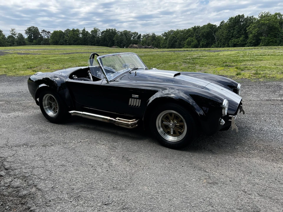 Shelby Cobra Replica - Image 4 of 31