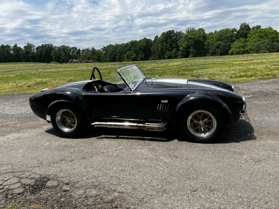 Shelby Cobra Replica - Image 5 of 31