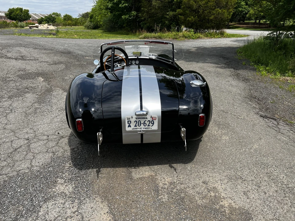 Shelby Cobra Replica - Image 10 of 31
