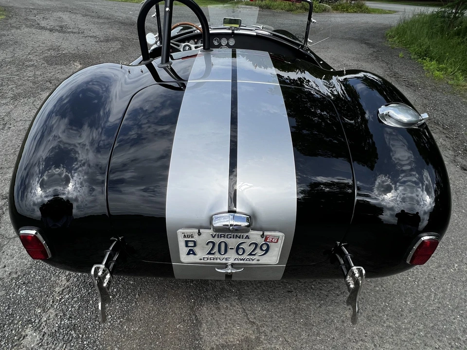Shelby Cobra Replica - Image 23 of 31