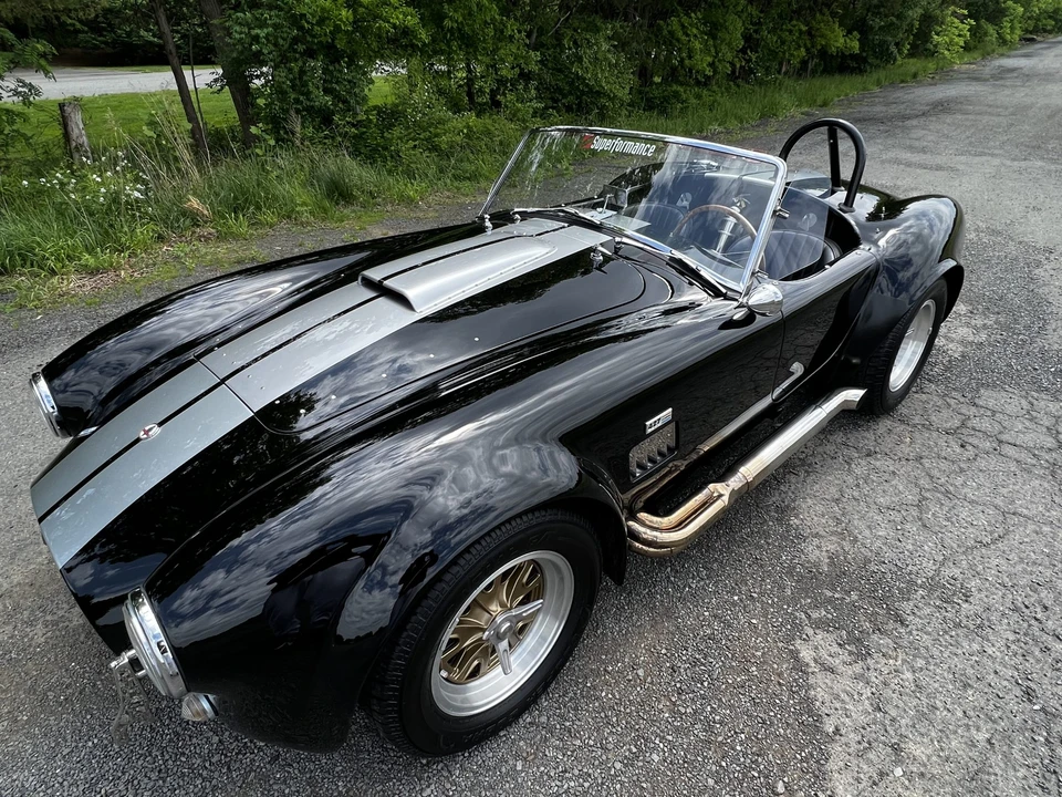 Shelby Cobra Replica - Image 13 of 31