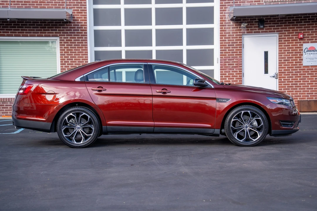 2016 Ford Taurus SHO 6th Gen - Image 18 of 31