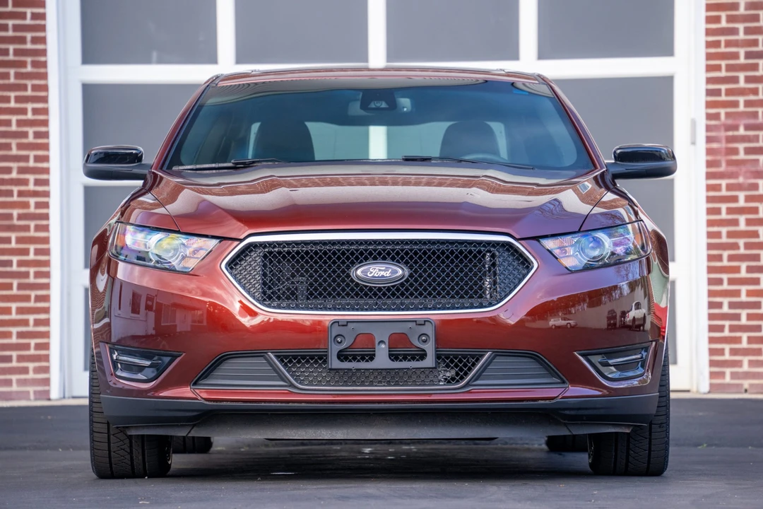 2016 Ford Taurus SHO 6th Gen - Image 25 of 31