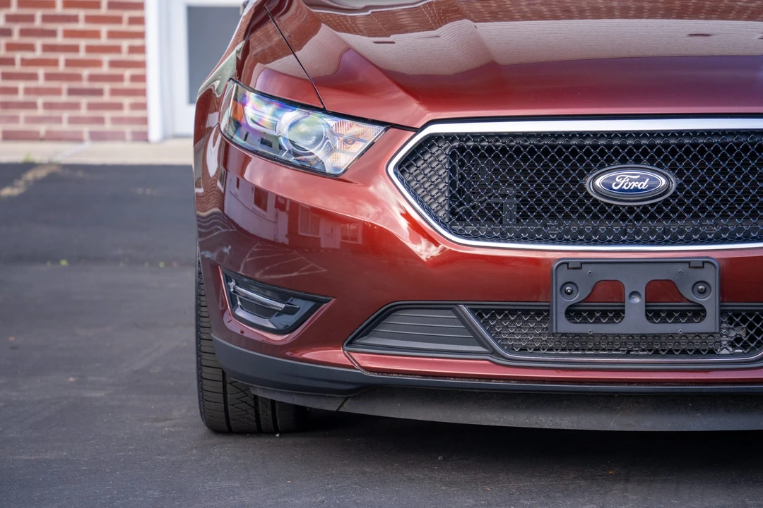 2016 Ford Taurus SHO 6th Gen - Image 28 of 31
