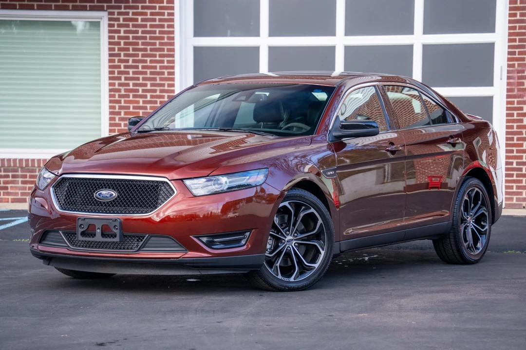 2016 Ford Taurus SHO 6th Gen - Image 2 of 31