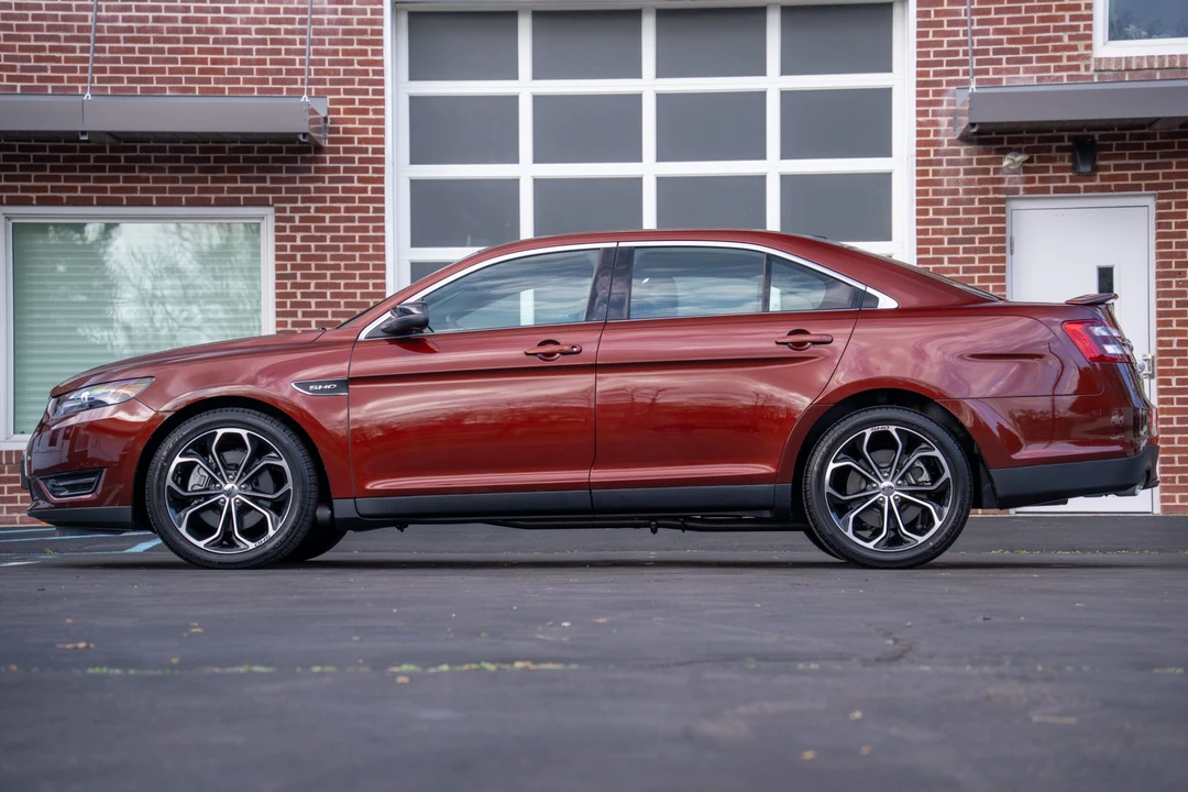 2016 Ford Taurus SHO 6th Gen - Image 7 of 31