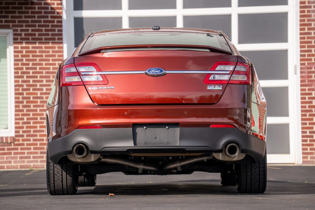 2016 Ford Taurus SHO 6th Gen - Image 14 of 31