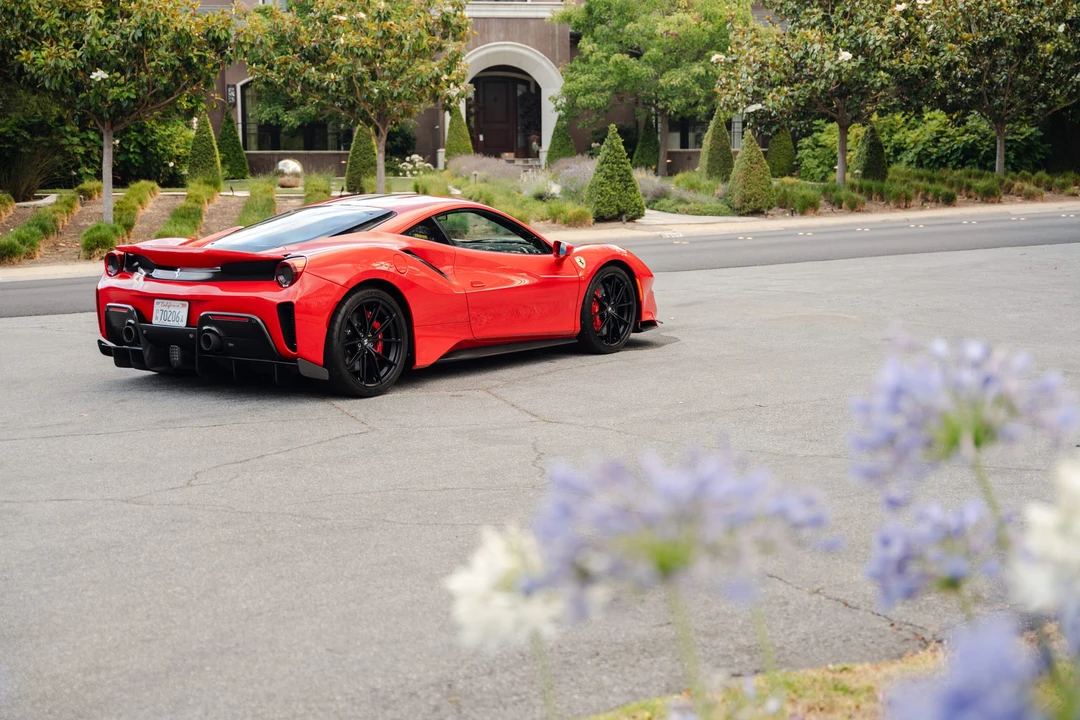 2020 Ferrari 488 Pista - Image 18 of 31