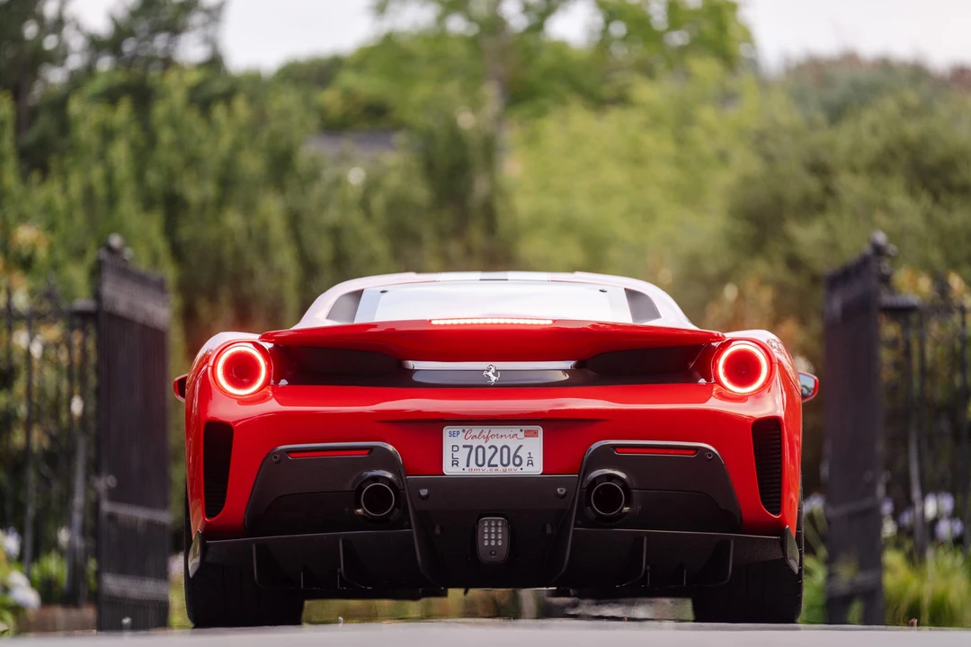 2020 Ferrari 488 Pista - Image 26 of 31