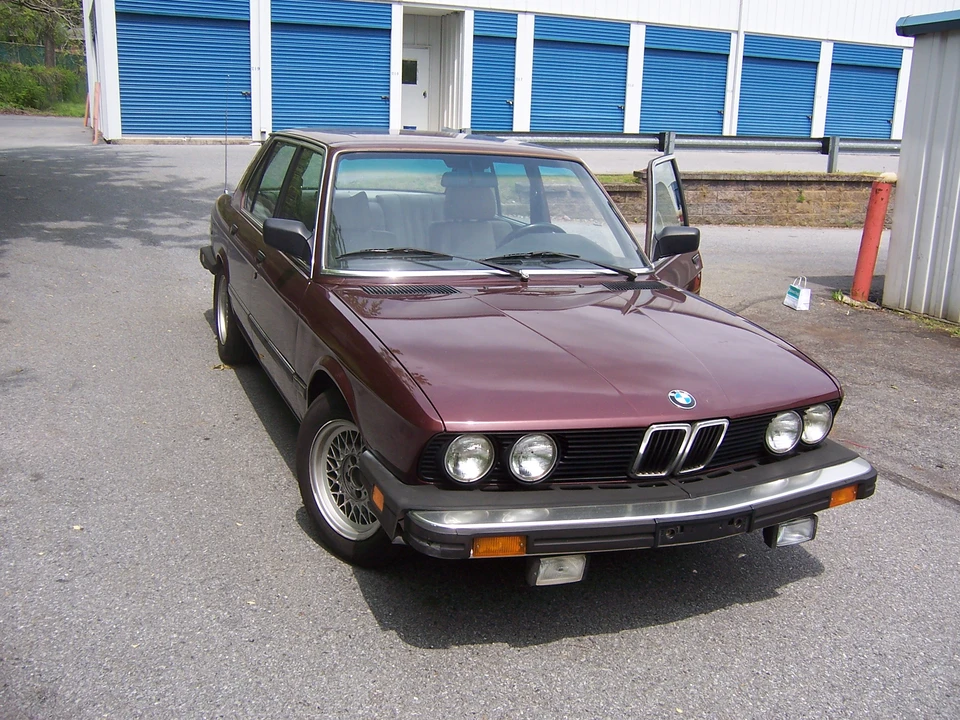 1984 BMW E28 5 Series - Image 2 of 4