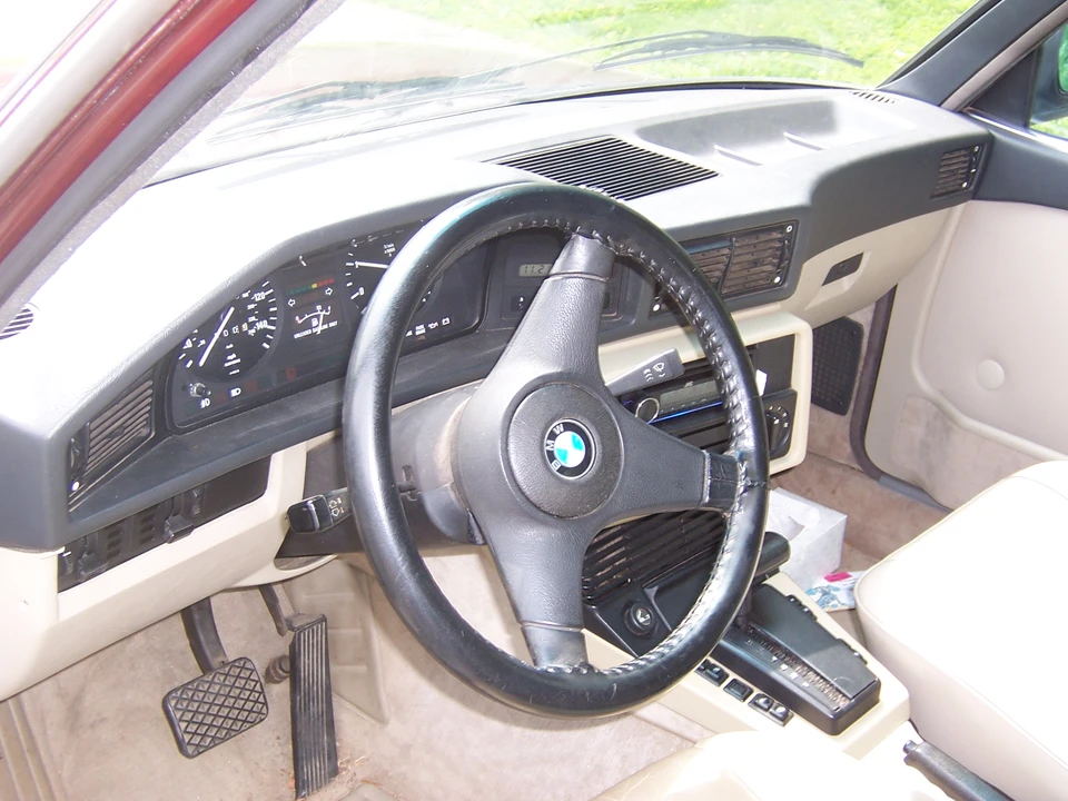 1984 BMW E28 5 Series - Image 4 of 4