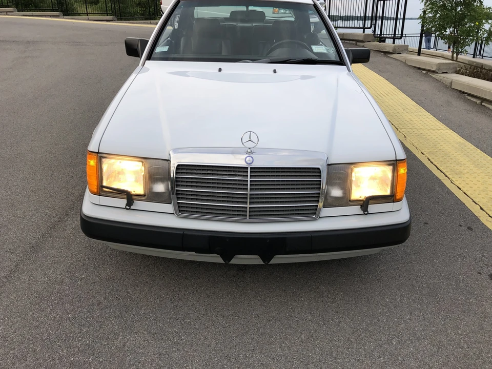 1989 Mercedes-Benz W124 E-Class - Image 16 of 31